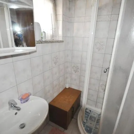 Ferienwohnung Fuer 5 Personen Ca 45 M In Buzinija, Adriakueste Kroatien Westkueste Von Istrien