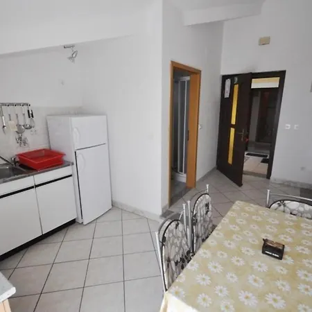Apartment Ferienwohnung Fuer 5 Personen Ca 45 M In Buzinija, Adriakueste Kroatien Westkueste Von Istrien *